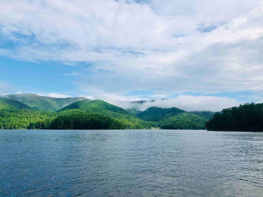 Cabin At The Cove At Watauga Lake Butler Extérieur photo